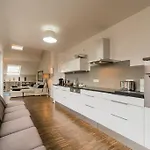 Ruhige Dachwohnung Mit Terrasse Mitte - Spacious Modern Rooftop Loft In Mitte شقة