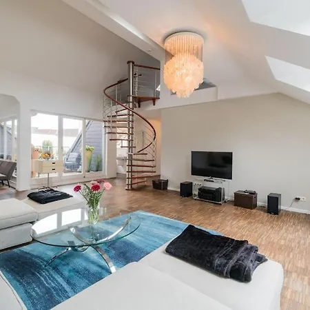 Ruhige Dachwohnung Mit Terrasse Mitte - Spacious Modern Rooftop Loft In Mitte Appartement Berlijn