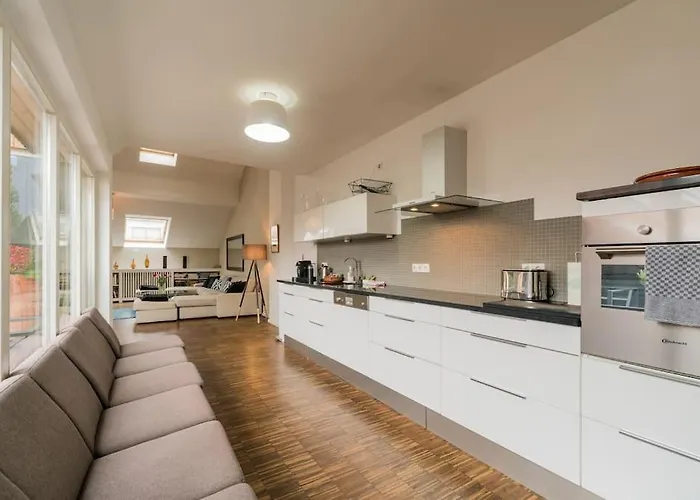 Ruhige Dachwohnung Mit Terrasse Mitte - Spacious Modern Rooftop Loft In Mitte Apartmán