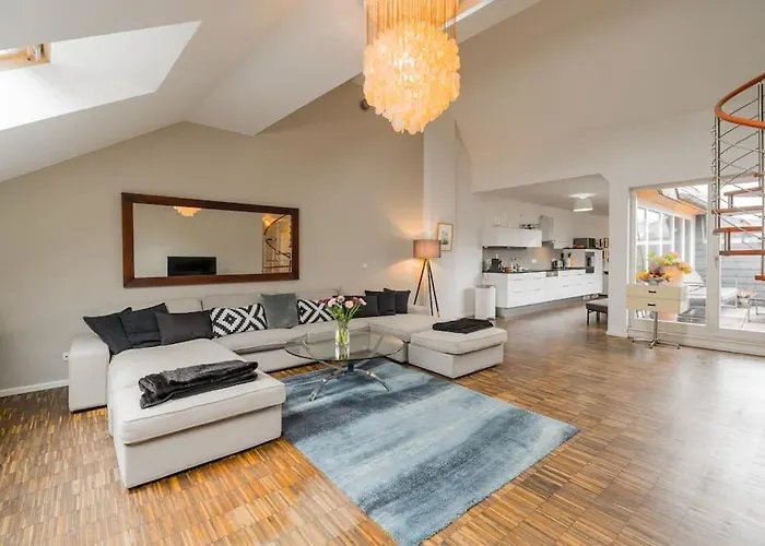 Ruhige Dachwohnung Mit Terrasse Mitte - Spacious Modern Rooftop Loft In Mitte Apartmán *