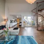 Ruhige Dachwohnung Mit Terrasse Mitte - Spacious Modern Rooftop Loft In Mitte アパート