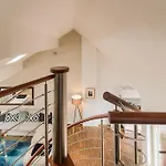 Ruhige Dachwohnung Mit Terrasse Mitte - Spacious Modern Rooftop Loft In Mitte アパート ベルリン